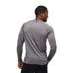 Baksidan av Man som bär Black Diamond Lightwire Long Sleeve Tech Tee.