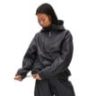 Röhnisch Cliff Rain Jacket (dam) på modell