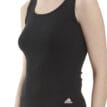 Adidas Tank Top linne (dam) på en modell