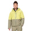 en modell bär Marmot Lightray GORE-TEX skidjacka (herr)