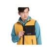 En modell som använder praktisk Timberland Outdoor Archive Vest fleeceväst (herr)