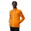 En otroligt lätt och snygg J.Lindeberg Ash Light Packable Jacket (herr) på en modell