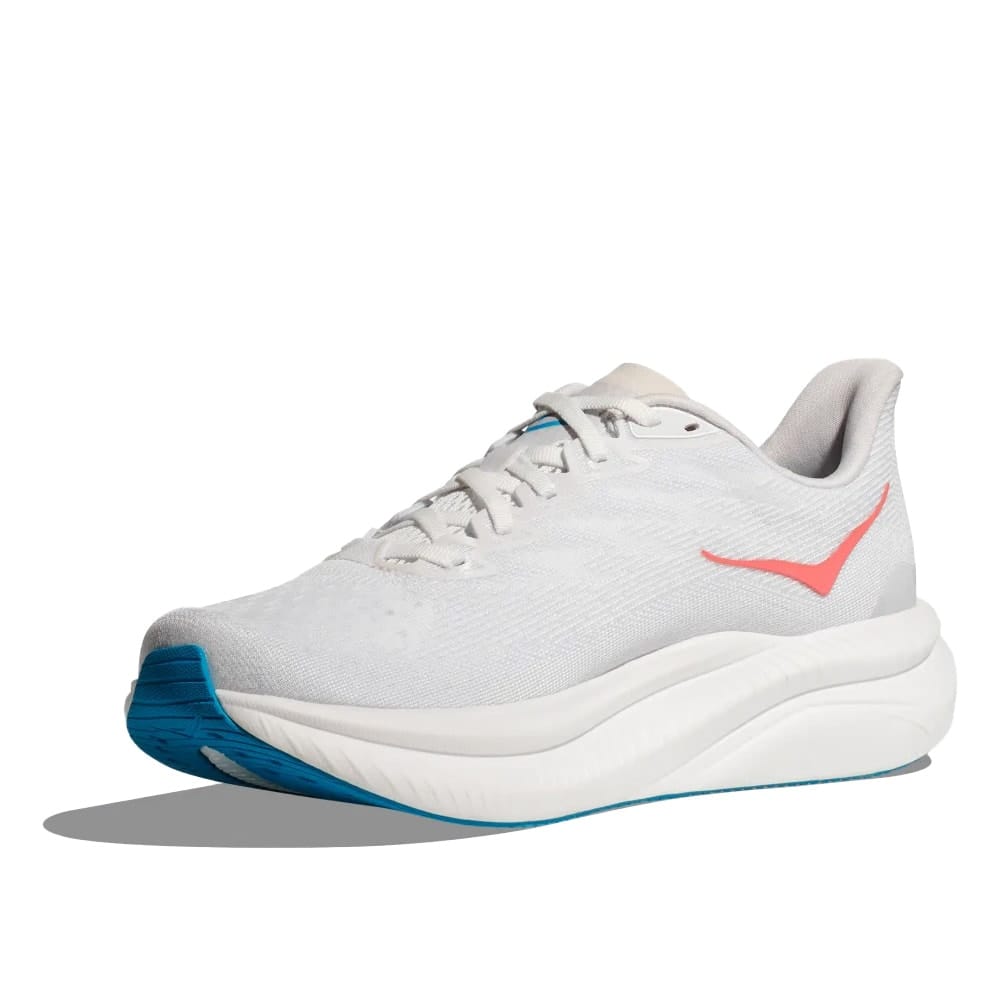 En Snygg HOKA Mach 6 löparskor (dam) för tävlingar