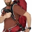 stavar på en Osprey Talon 36 L vandringsryggsäck (herr)