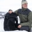 en modell använder Bergans Vengetind 42L ryggsäck (unisex)