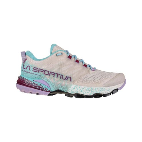 La Sportiva Akasha II traillöparskor (dam) i profil