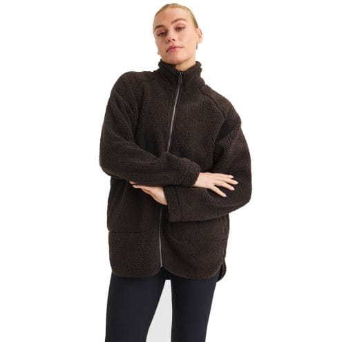 Röhnisch Cloud Pile Jacket pilejacka (dam) i en brun färg