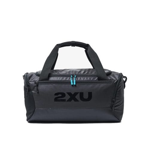 framsida av 2XU Gym Bag träningsväska (unisex)